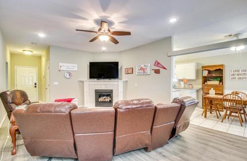 Norman House | 5 Mi to University of Oklahoma: Home w/Patio!