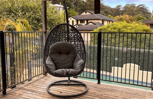 Terrigal Apartment | 5 min drive from Terrigal Beach. Modern apartment.