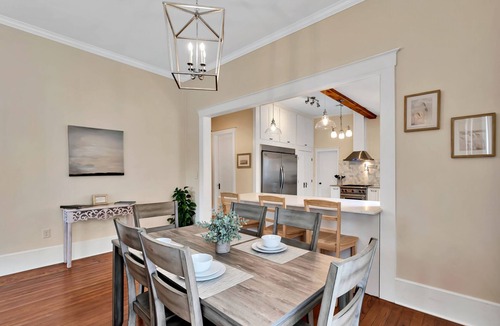 Austin Ave. House | 5 Min. From Magnolia Silos and Newly Updated!