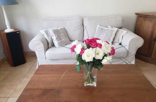 Guerande House | 5 min from the beach (15 min walk). House sleeps 9, garden 200 m2, quiet location