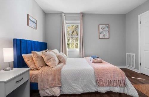 East Durham House | 5 Min to Downtown - 7 to Duke - Washer and Dryer
