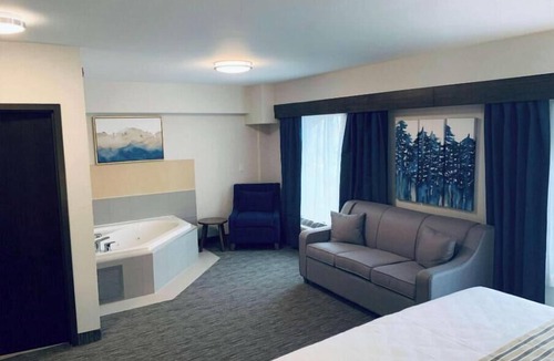 Northeast Mississauga Hotel | 5 mins away from airport