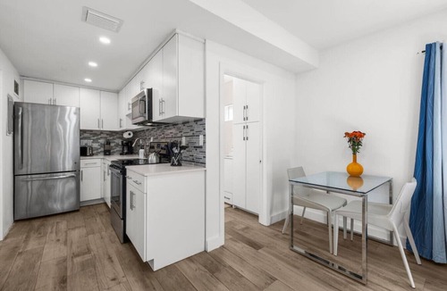 The Roads Apartment | 5 Mins to Brickell & Downtown - 2BR + Free Parking, Private Patio, Pets Ok