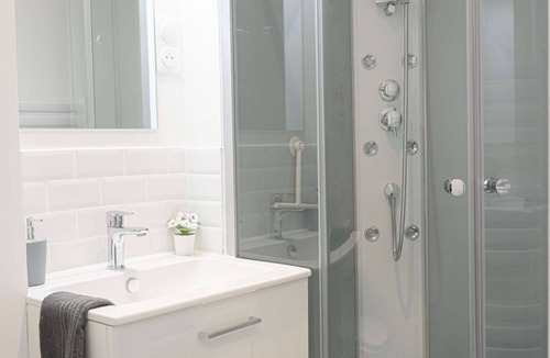 Chatellerault Apartment | 5-minute walk from TGV station