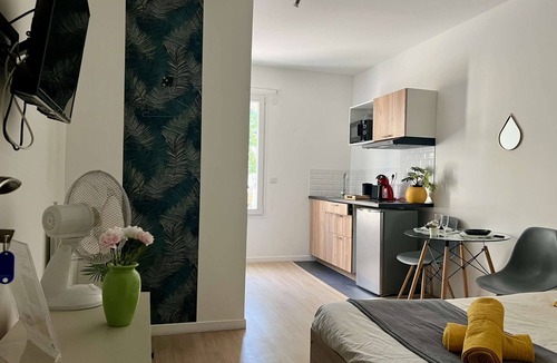 Chatellerault Apartment | 5-minute walk from TGV station