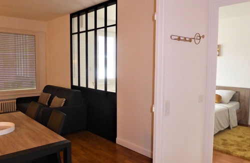 Annecy Old Town Apartment | 5-minute walk from Lac d'Annecy, hyper center with parking, * classification