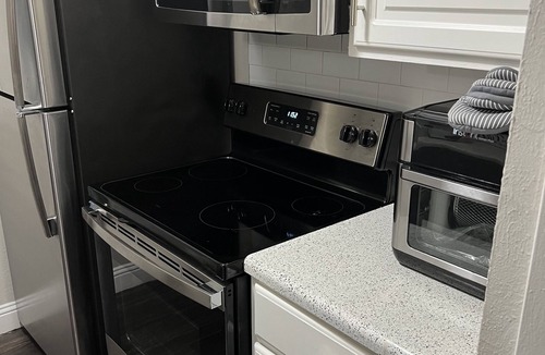 North Arlington Apartment | 5 minutes from AT&T stadium and Six flags