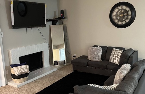 North Arlington Apartment | 5 minutes from AT&T stadium and Six flags