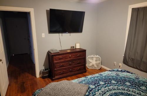 Fort Smith House | 5 minutes from Garrison Ave