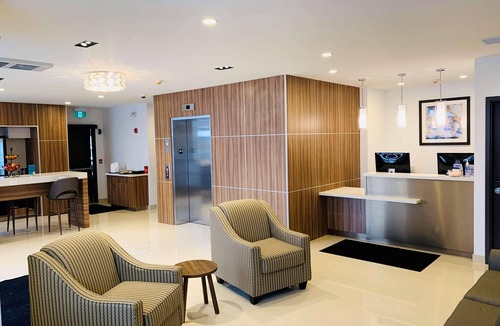 Northeast Mississauga Hotel | 5 minutes from Pearson airport