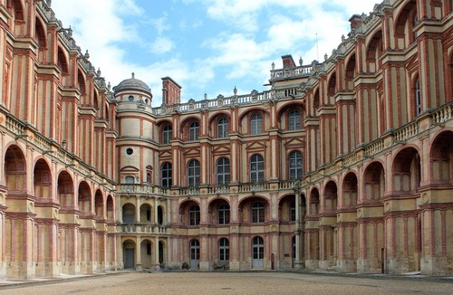 Saint-Cyr-l'Ecole Apartment | 5 Minutes to Versailles