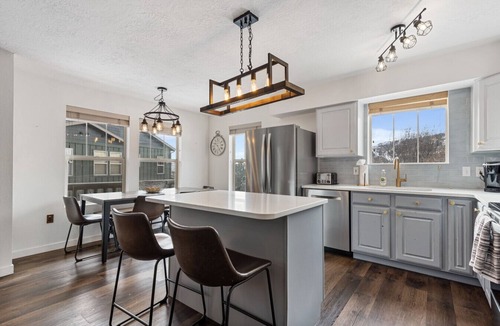 Park City Villa | 5 Minutes to Gondola, Fox Bay Favorite, 2 Bed/2 Bath, Sleeps 6