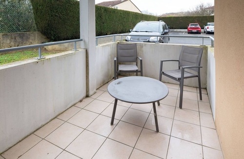 Fronton Apartment | 5 Mn from the village of Fronton Apartment in a secure residence