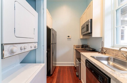 Faubourg Marigny Bed & Breakfast | 5 New Orleans Themed Units in FQ with Pool