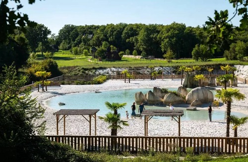 Dienne Cabin | 5 Person Caravan