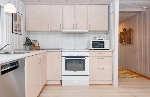 Pøt Strandby House | 5 person holiday home in Juelsminde-By Traum