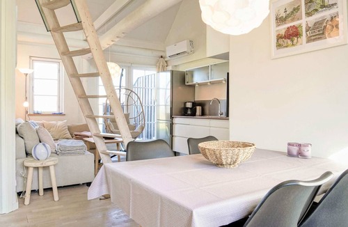 Akirkeby Apartment | 5 person holiday home in Aakirkeby