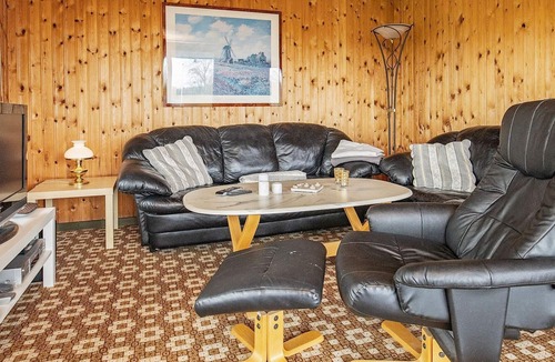 Floutrup House | 5 person holiday home in Roslev
