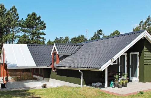 Kongsmark House | 5 person holiday home in R m
