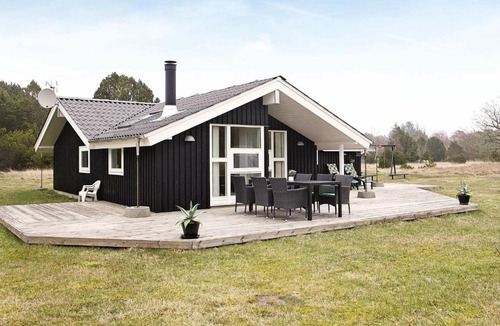 Aalbaek House | 5 person holiday home in lb k