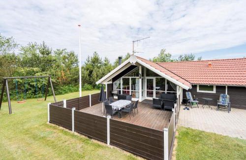 Skaven Strand House | 5 person holiday home in Tarm