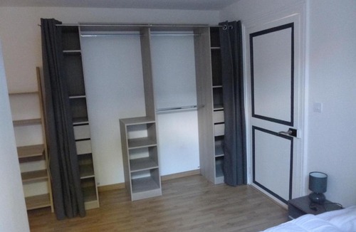 Bonnieres-sur-Seine Apartment | 5 Place Henri Dunant