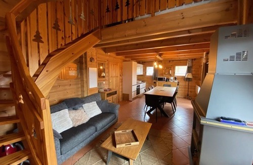 La Joue du Loup Ski Chalet | 5-room chalet with terrace and parking