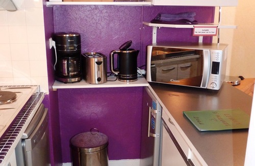Pla d'Adet Apartment | 5-seater apartment with balcony at the foot of the WIFI slopes equipped with childcare