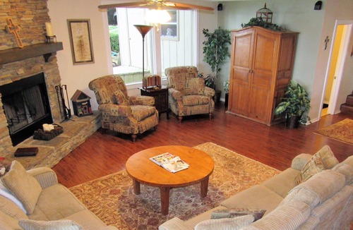 Tool House | 5 STAR 5BR Family Getaway on OPEN Water with Kayaks!