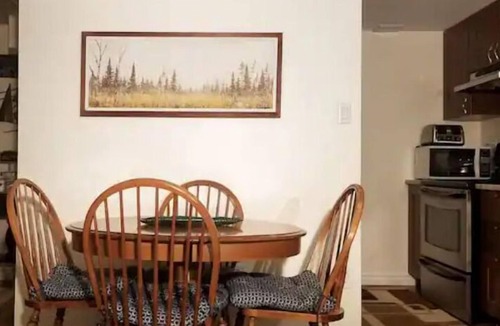 Central Erin Mills Apartment | 5 Star Basement Apartments #5
