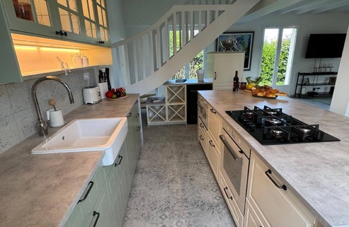 Guisseny House | 5 star beach villa sauna and jacuzzi