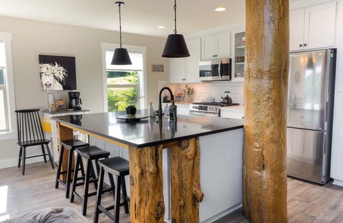 Banks Cabin | 5 Star Cabin in the Mountains!