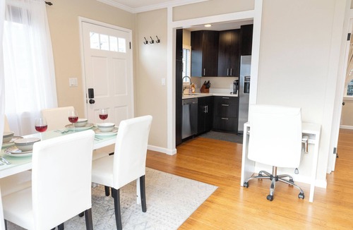 Laguna Beach Cottage | 5 StAr Downtown Location & Ocean Views; 25% Discount. Remodeled/Walk Everywhere.