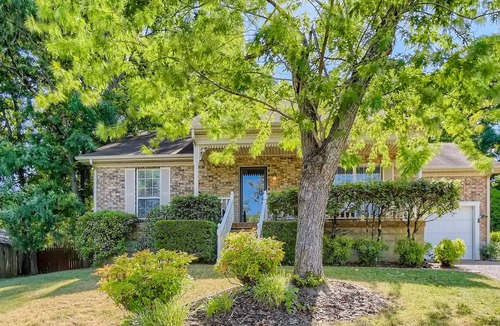 Windsor Green House | 5 Star Family Home Clean, Comfortable