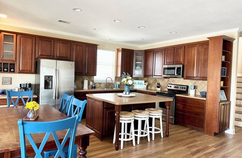 Marble Falls House | 5-Star Guest Favorite: Big Beds, Great Views, Dogs Welcome