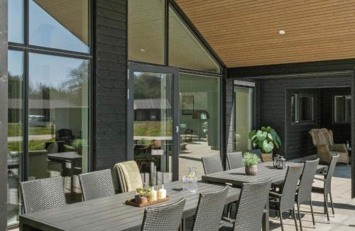 Sømarken House | 5 star holiday home in Aakirkeby