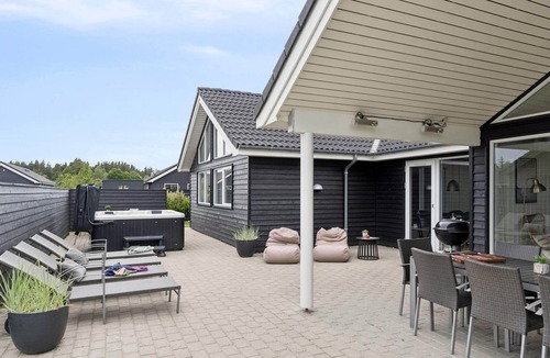 Houstrup House | 5 star holiday home in Nørre Nebel
