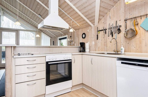 Pøt Strandby House | 5 star holiday home in Juelsminde