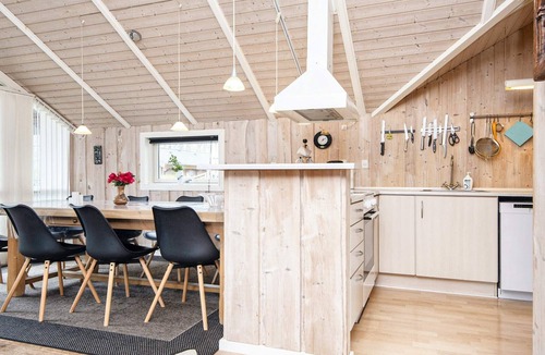 Pøt Strandby House | 5 star holiday home in Juelsminde