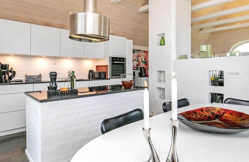 Houvig Strand House | 5 star holiday home in Ringkøbing