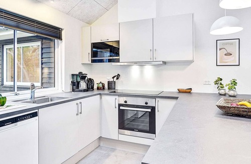 Bøtø By House | 5 star holiday home in Væggerløse
