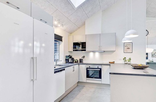 Bøtø By House | 5 star holiday home in Væggerløse