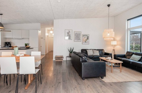 Fjellerup Strand House | 5 star holiday home in Glesborg