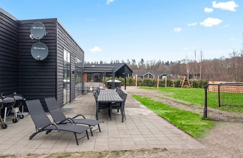 Fjellerup Strand House | 5 star holiday home in Glesborg