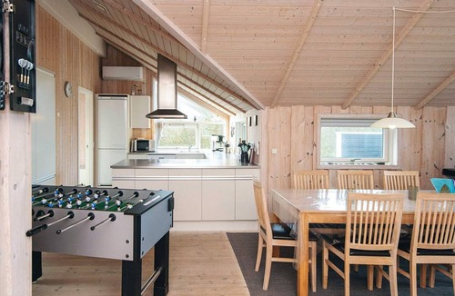 Vrist Strand House | 5 star holiday home in Harboøre