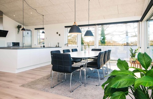 Hjarbæk House | 5 star holiday home in Løgstrup