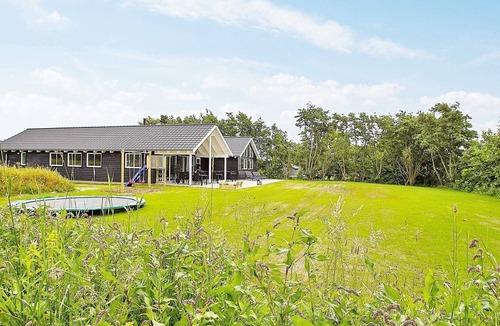 Blavand Strand House | 5 star holiday home in Blåvand