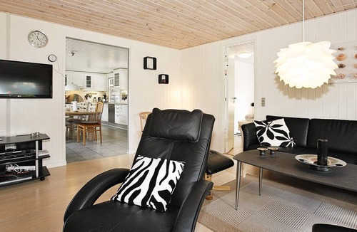 Helberskov Strand House | 5 star holiday home in Hadsund