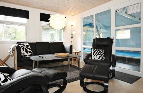 Helberskov Strand House | 5 star holiday home in Hadsund