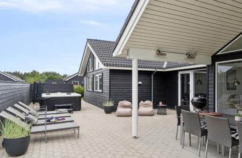 Houstrup House | 5 star holiday home in Nørre Nebel